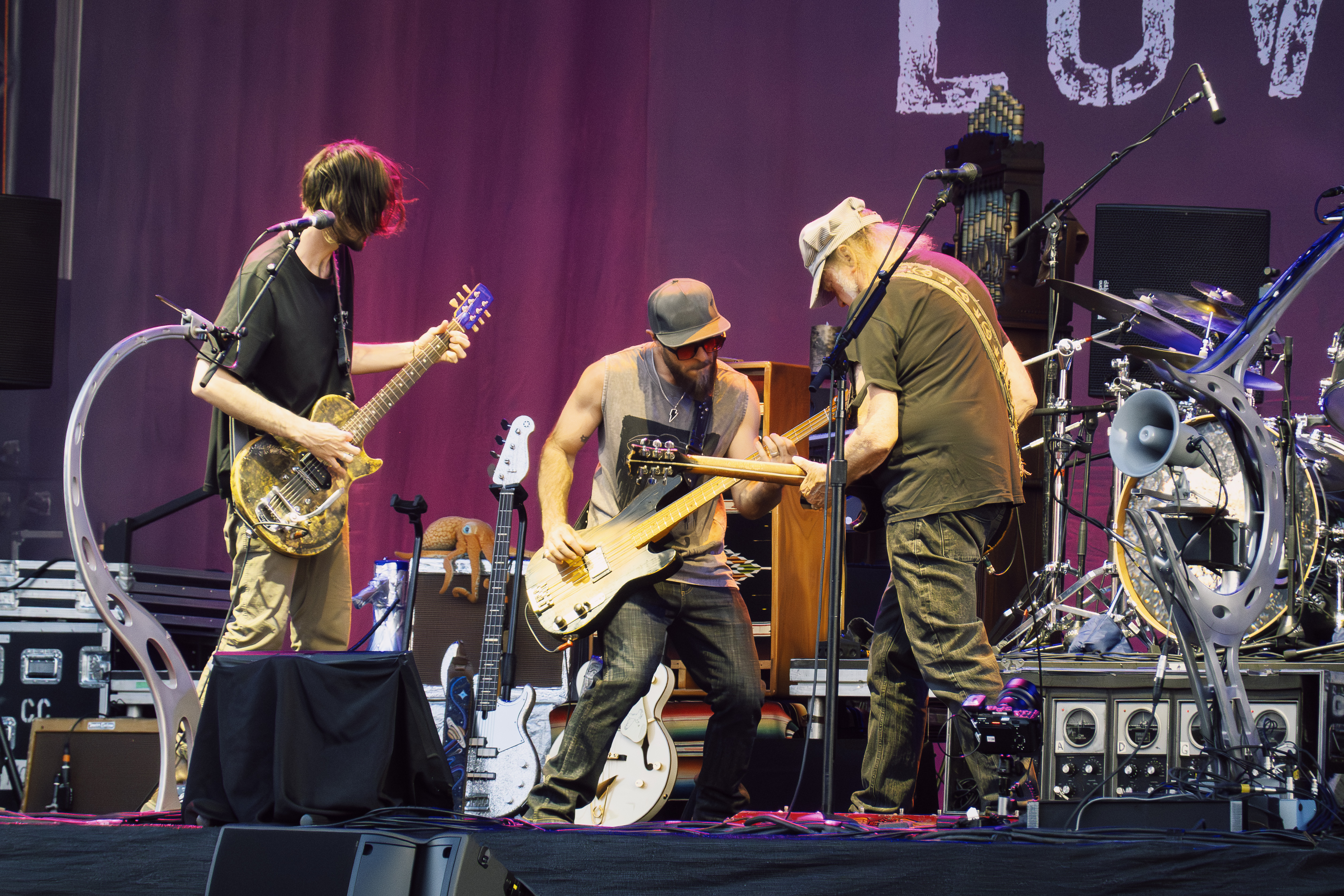 NeilYoungAndTheChromeHearts2025-07-04SparkassenparkMochengladbachGermany (13).jpg